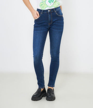 Blue scuro